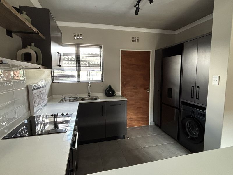 LOVELY 2 BED 2 BATH FAMILY APARTMENT ON OFFER! - Photo 3