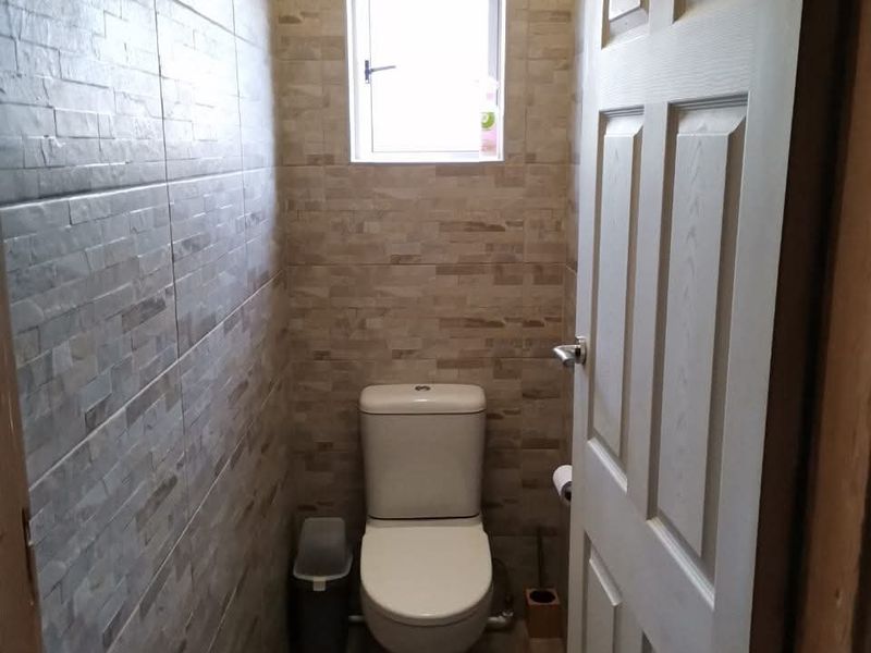 3 Bedroom House to Rent in Dunnottar - Photo 8