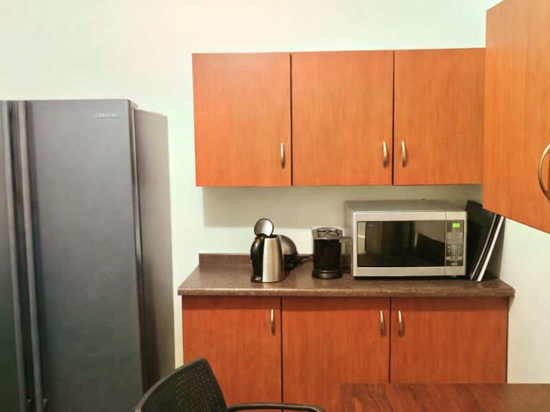 Flat for sale in Sasolburg walking distance to Sasol factory and college - Photo 2