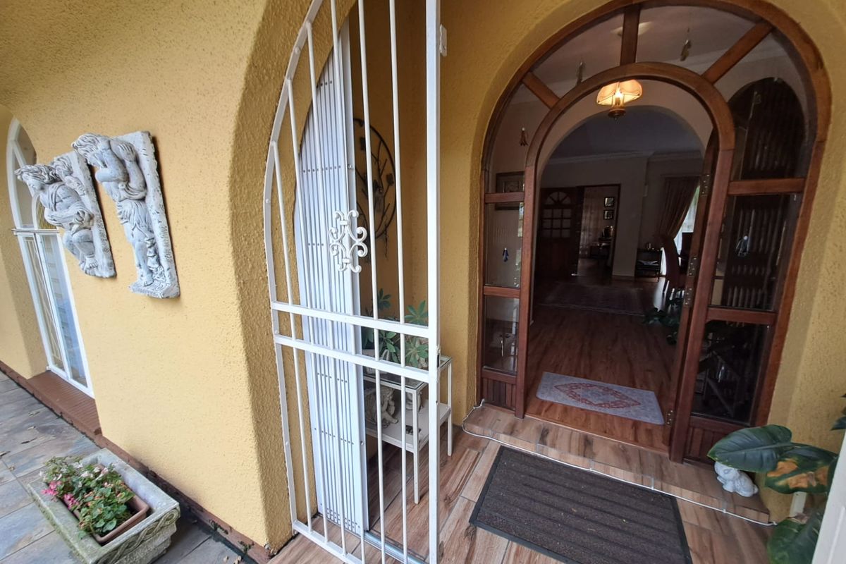 WHERE COMFORT MEETS ELEVATED LIVING | THREE RIVERS PROPER - Photo 4