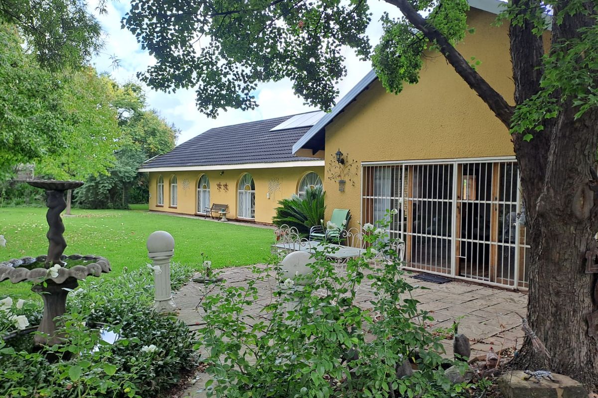 WHERE COMFORT MEETS ELEVATED LIVING | THREE RIVERS PROPER - Photo 2