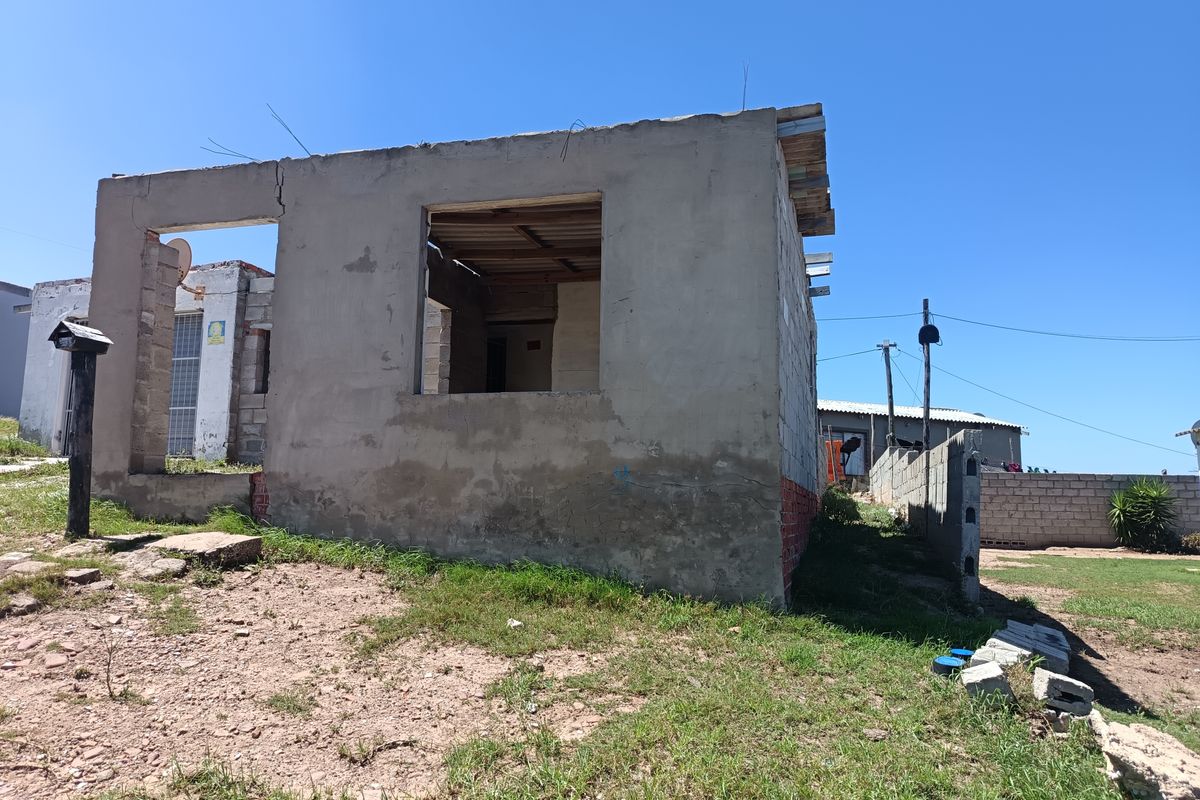 Freehold For Sale In Gqeberha - Photo 2