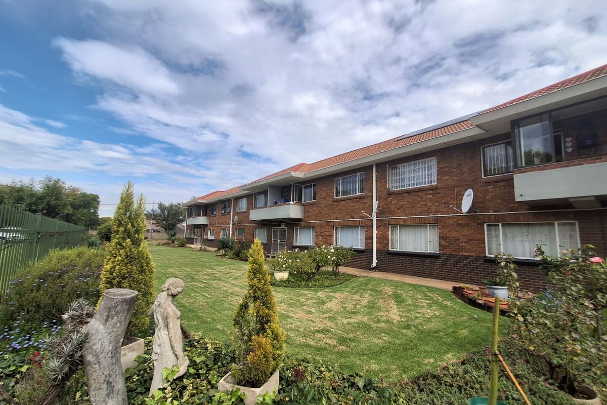 This property combines modern convenience with sustainable living. - Photo 3