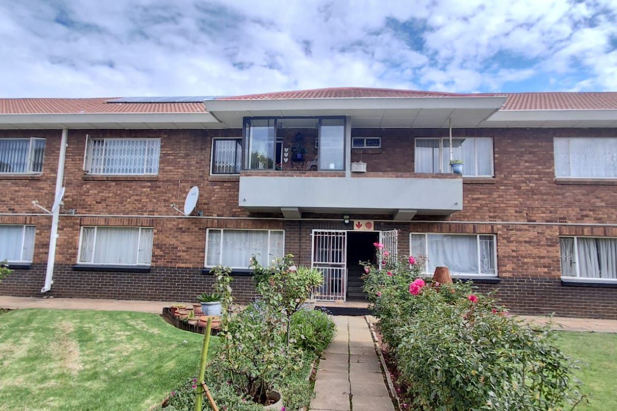 This property combines modern convenience with sustainable living. - Photo 4