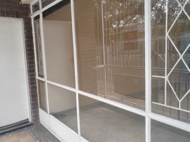 2 Spacious Bedroom Flat in Benoni Central - Photo 9