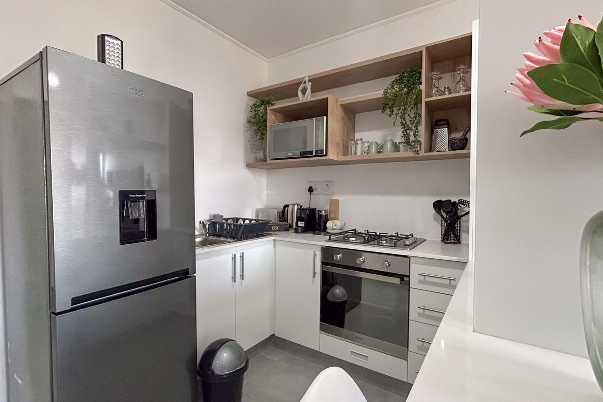 Furnished Studio Apartment | Prime Resale Opportunity in Sheffield Hills - Photo 2