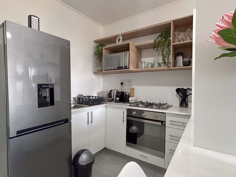 Furnished Studio Apartment | Prime Resale Opportunity in Sheffield Hills - Photo 2