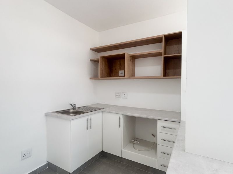Furnished Studio Apartment | Prime Resale Opportunity in Sheffield Hills - Photo 6