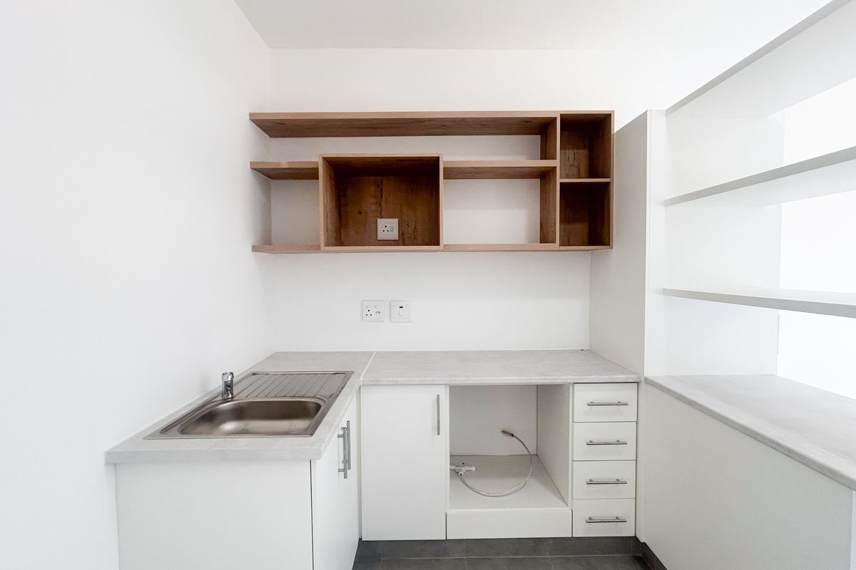Furnished Studio Apartment | Prime Resale Opportunity in Sheffield Hills - Photo 5