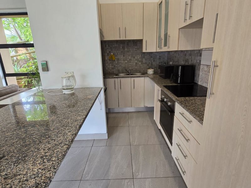 Charming 3-Bedroom Family Home for Rent in Palm Lakes Estate - Photo 10