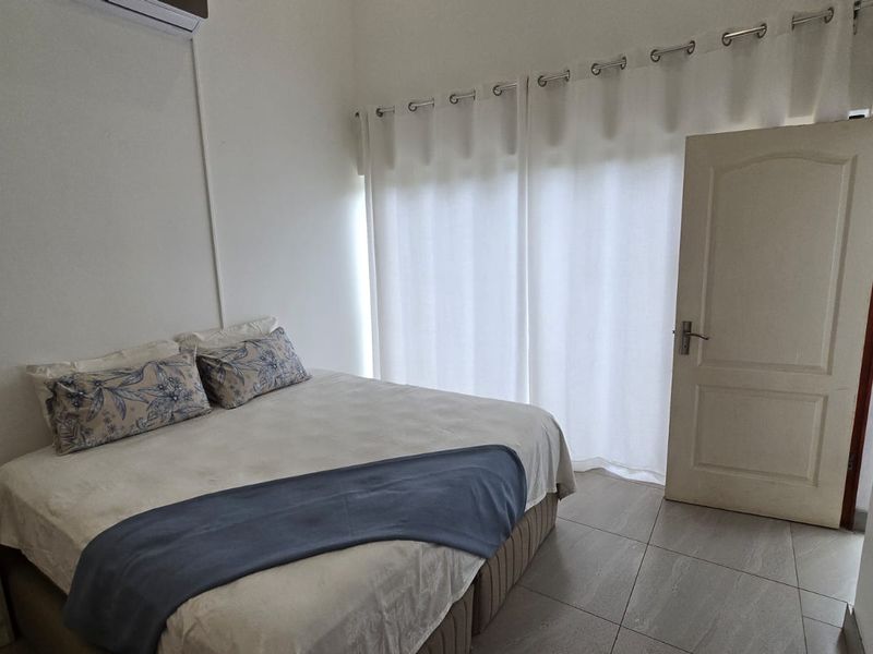 Charming 3-Bedroom Family Home for Rent in Palm Lakes Estate - Photo 6