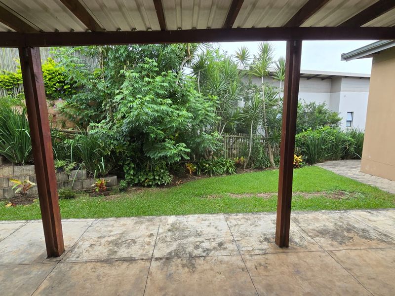 Charming 3-Bedroom Family Home for Rent in Palm Lakes Estate - Photo 2