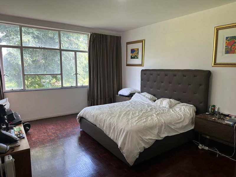 Elegant 2-Bedroom Apartment with Golf Course Views in Illovo - Photo 8