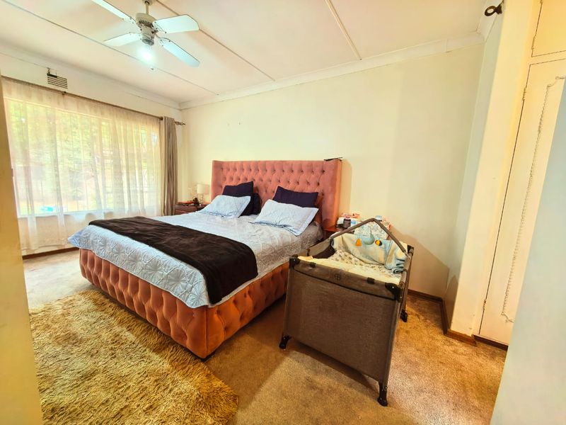 Lovely family house for sale in a prime area in Sasolburg - Photo 6