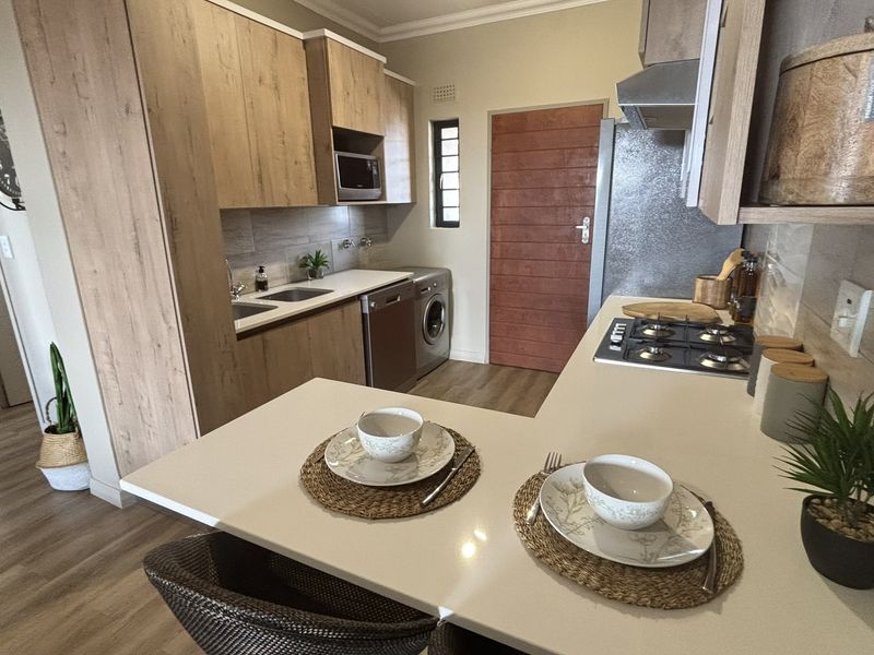 Apartment For Sale In Pretoria - Photo 3