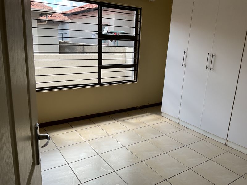 Freehold For Sale In Midrand - Photo 10