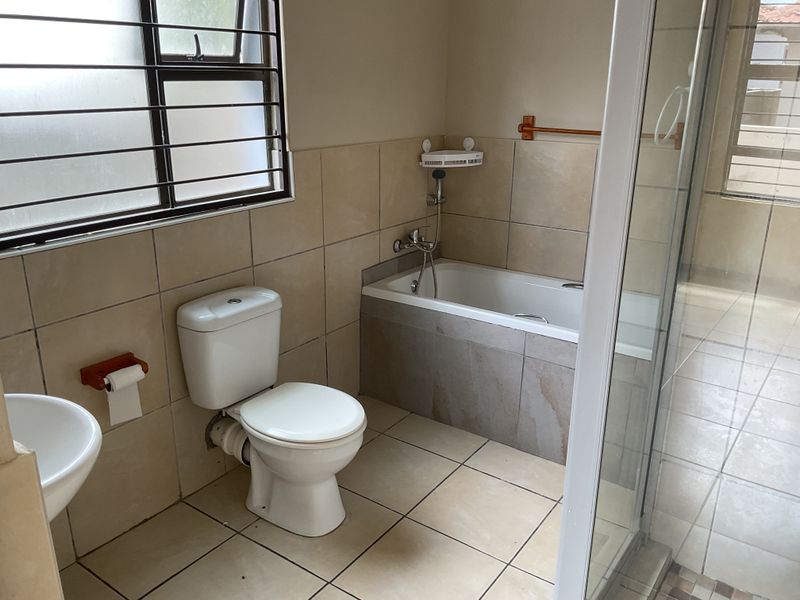 Freehold For Sale In Midrand - Photo 7