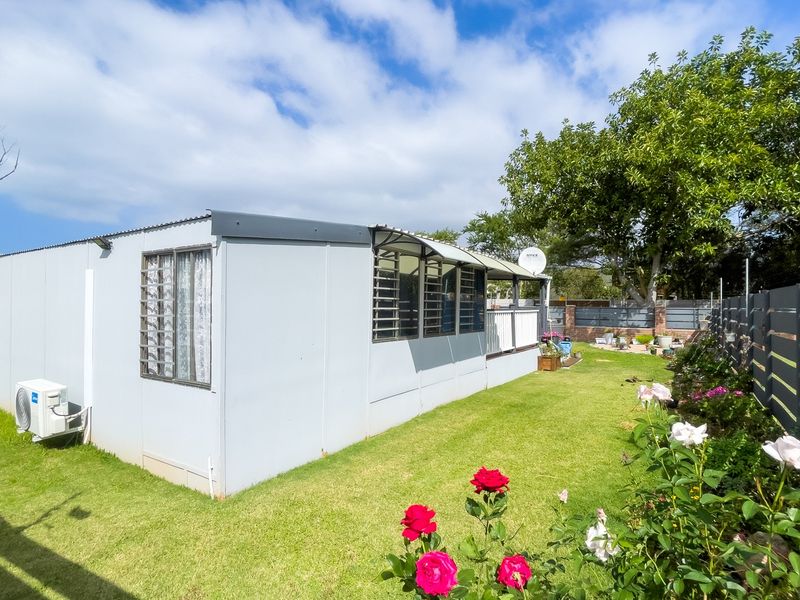 Large Flat stand near Klein Brak River - Photo 4