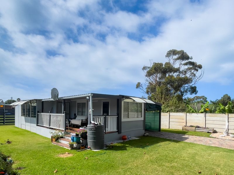 Large Flat stand near Klein Brak River - Photo 3