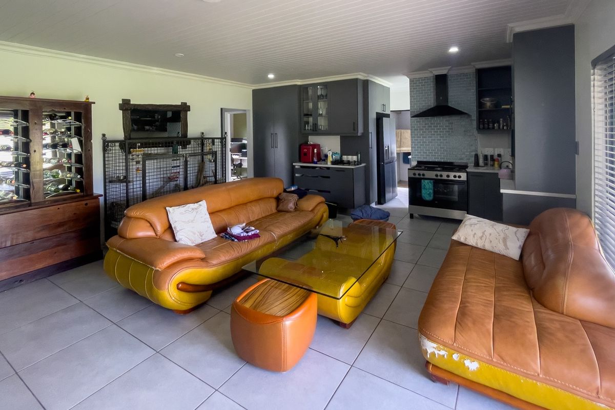 Large Flat stand near Klein Brak River - Photo 5