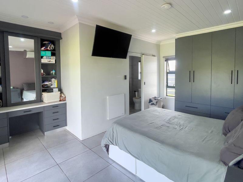 Large Flat stand near Klein Brak River - Photo 6