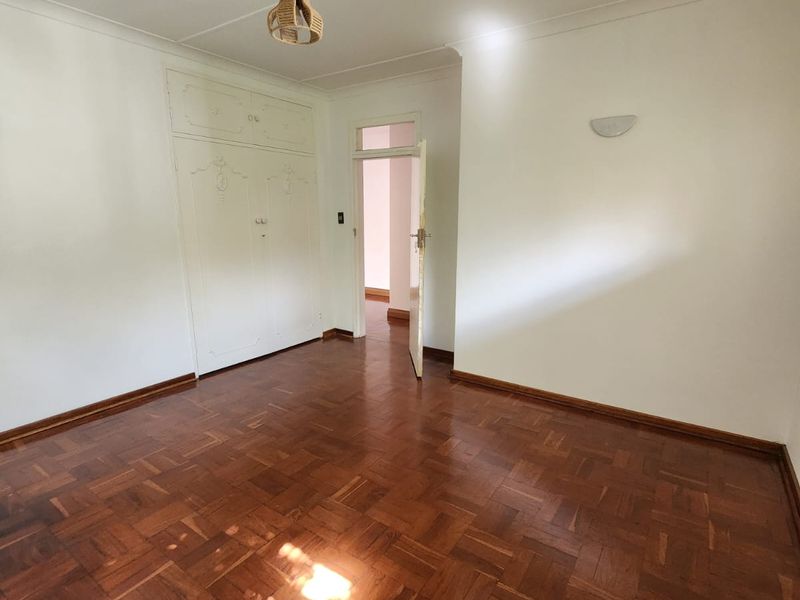 MODERN FAMILY HOME FOR SALE IN LINDEN - Photo 8