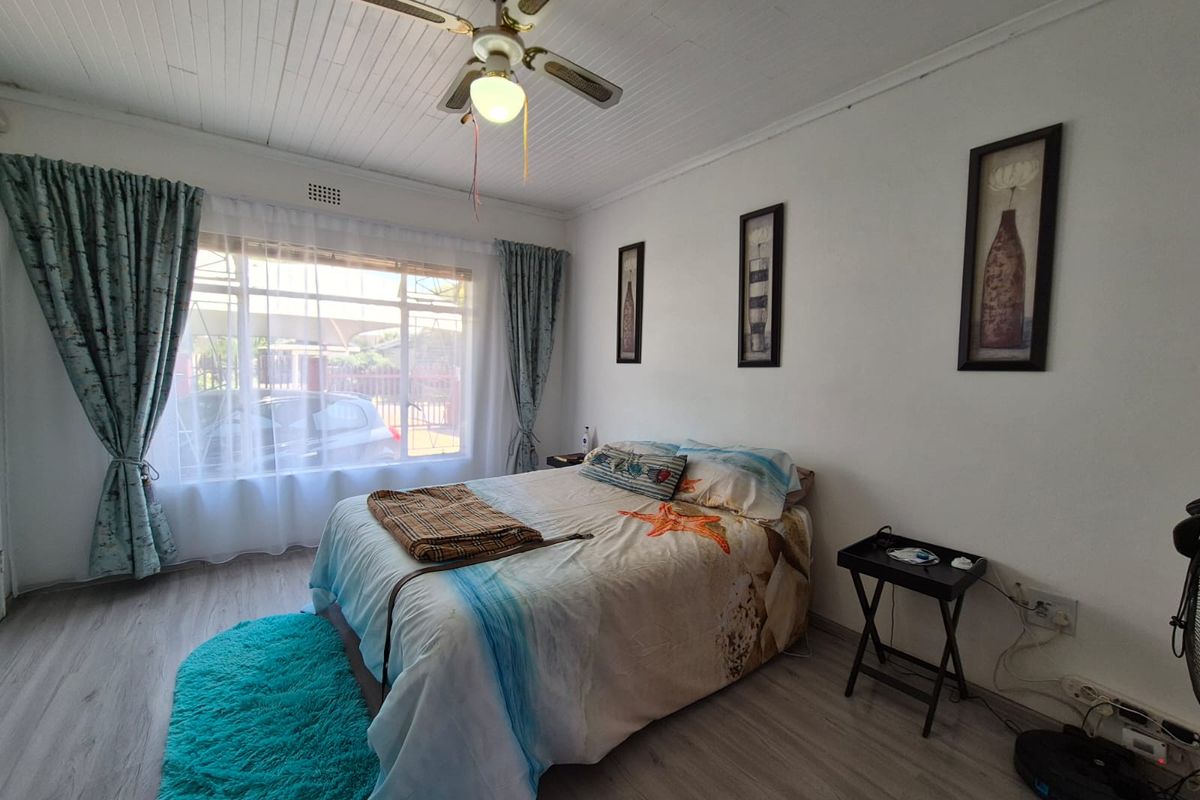 !LUXURY Home for sale!  !Escape to your dream retreat!  OR  !Perfect Opportunity for Investment! - Photo 3