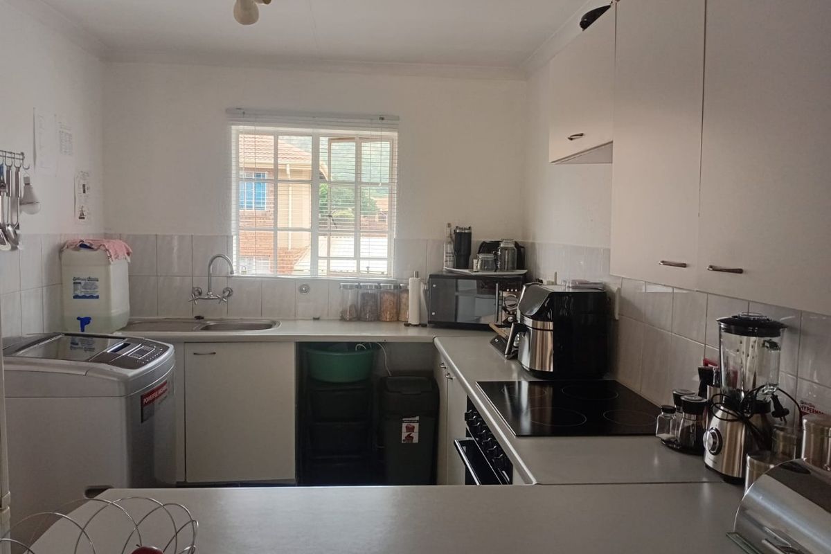 Lovely 3 Bedroom Apartment for sale! - Photo 3