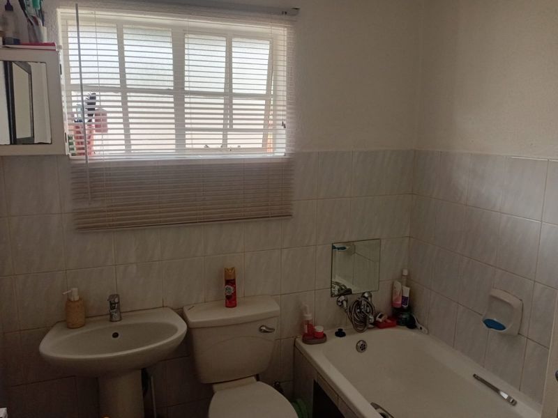 Lovely 3 Bedroom Apartment for sale! - Photo 9