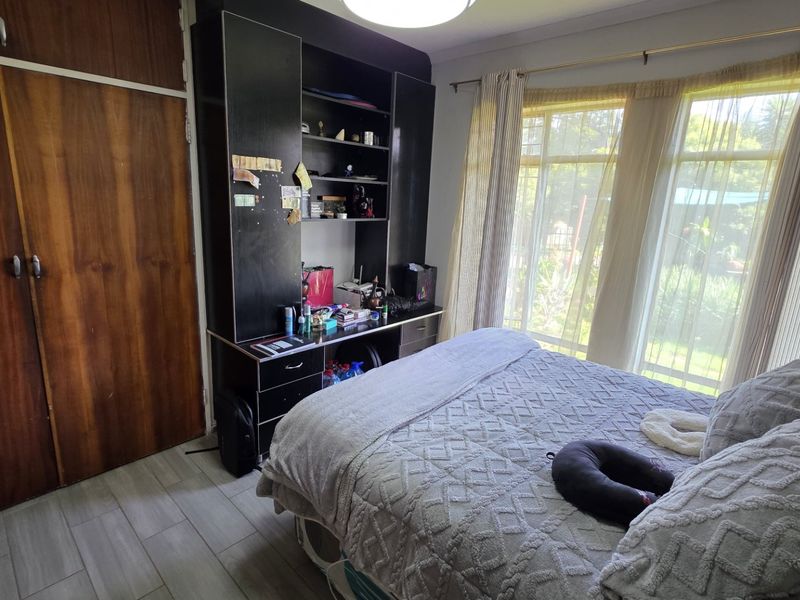 3 Bedroom family home with a flatlet FOR SALE! - Photo 9