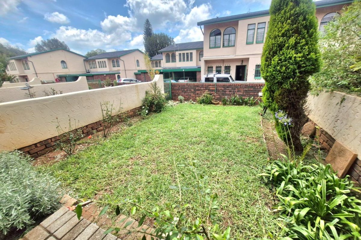 3 Bedroom Townhouse FOR SALE in Sinoville area - Photo 3