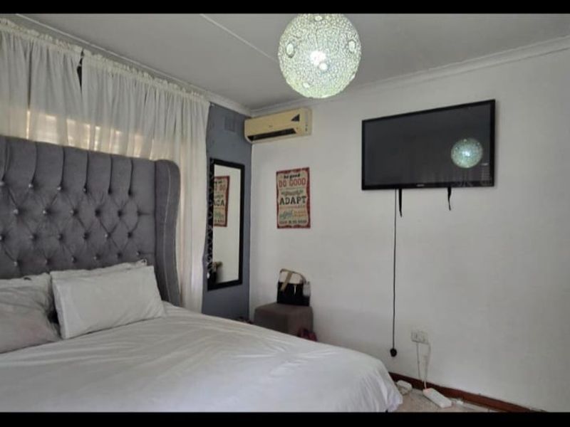 The Ultimate Family Residence - Photo 8