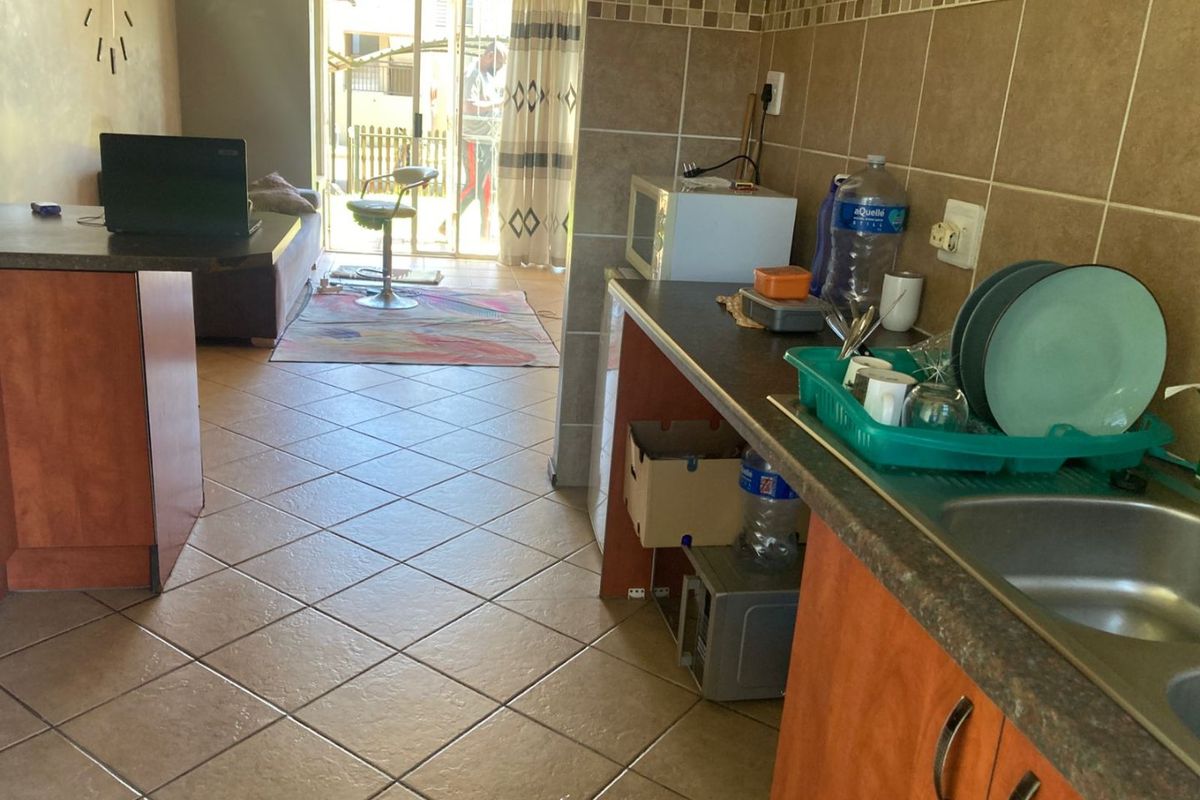 2 Bedroom 1 Bathroom family home FOR SALE! - Photo 5