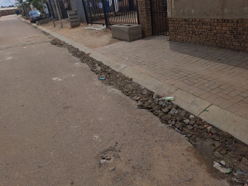 2-Bedroom Home with Investment Potential in Olievenhoutbosch Ext 26 - Photo 3