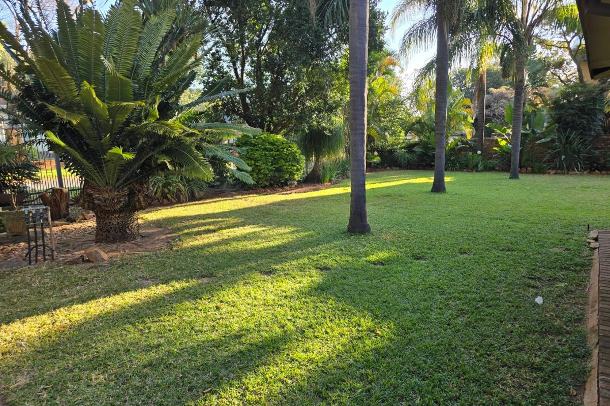 Family Home on Offer: 3 Bedrooms, 2 Bathrooms! - Photo 4