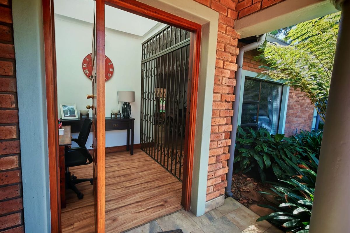 Stunning 3 Bedroom Family Home for Sale! - Photo 2