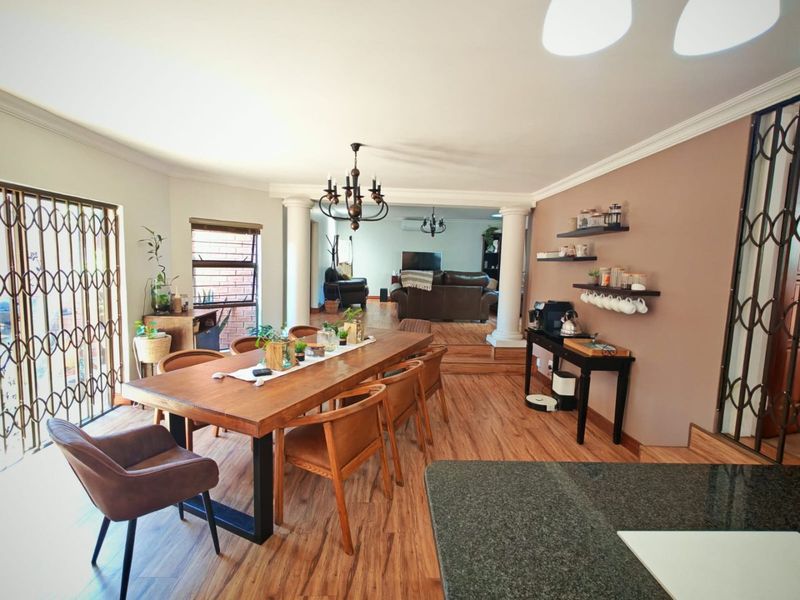 Stunning 3 Bedroom Family Home for Sale! - Photo 7