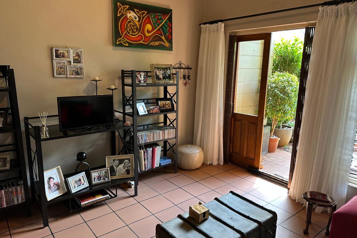 Secure and Quaint ground floor 2-Bed Apartment Ready for Occupation 1st May - Photo 2