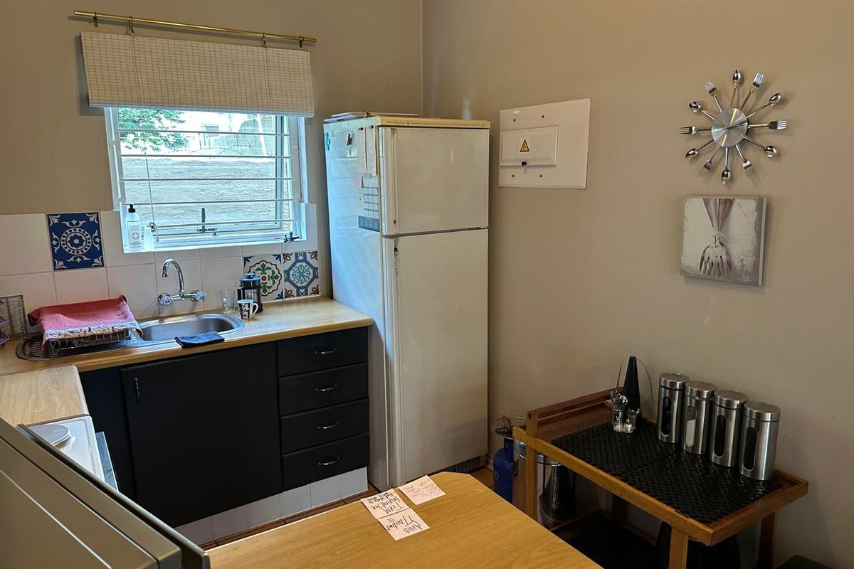 Secure and Quaint ground floor 2-Bed Apartment Ready for Occupation 1st May - Photo 5