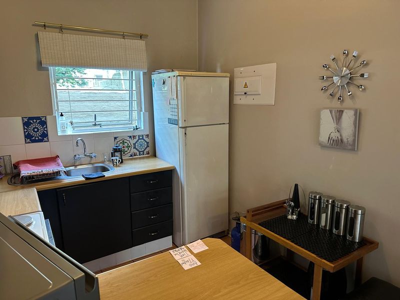 Secure and Quaint ground floor 2-Bed Apartment Ready for Occupation 1st May - Photo 5