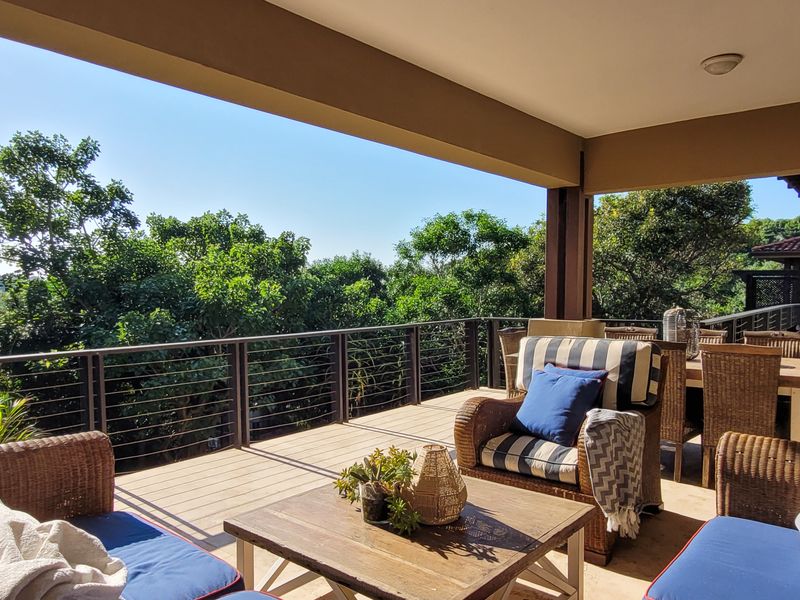 Luxury Living on an Exclusive Golf Estate – Prime Location! - Photo 2