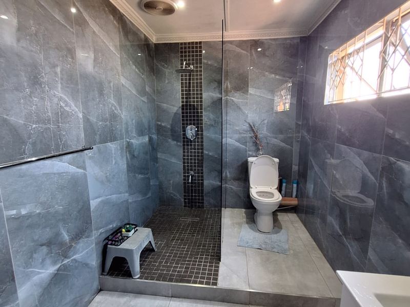 Lovely Area - Photo 7