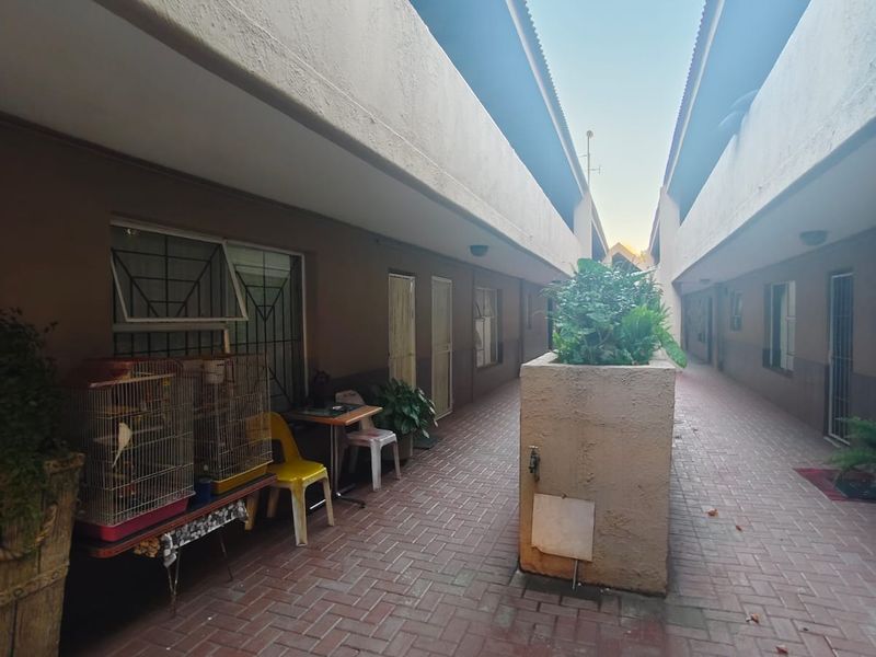 Bargain Opportunity in a Quiet & Popular Complex! - Photo 10