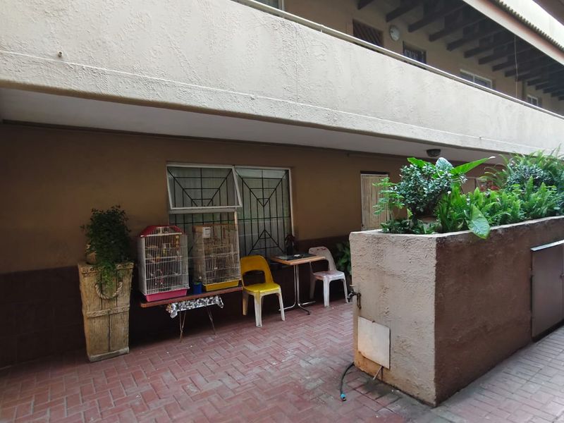 Bargain Opportunity in a Quiet & Popular Complex! - Photo 9