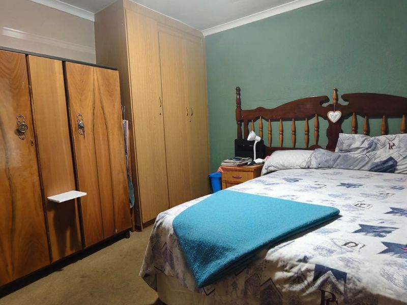 Bargain Opportunity in a Quiet & Popular Complex! - Photo 8