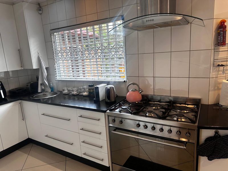 Immaculate, Move-In Ready Family Home in Secure East Village Estate - Photo 6