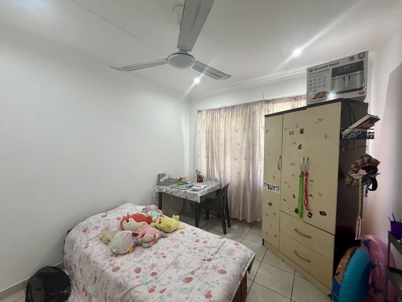 3 Bedroom Townhouse to Rent in Arboretum – Secure Complex - Photo 9