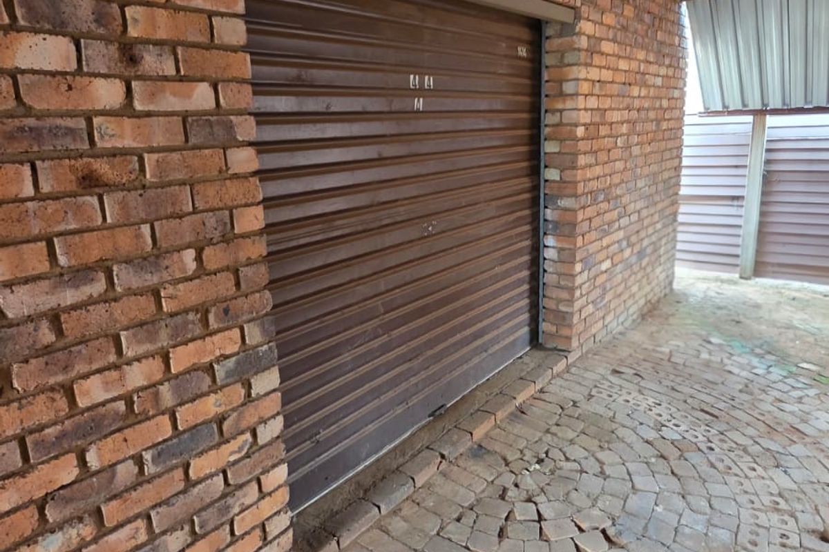 Beautiful 5 Bedroom Family home on Offer! - Photo 3