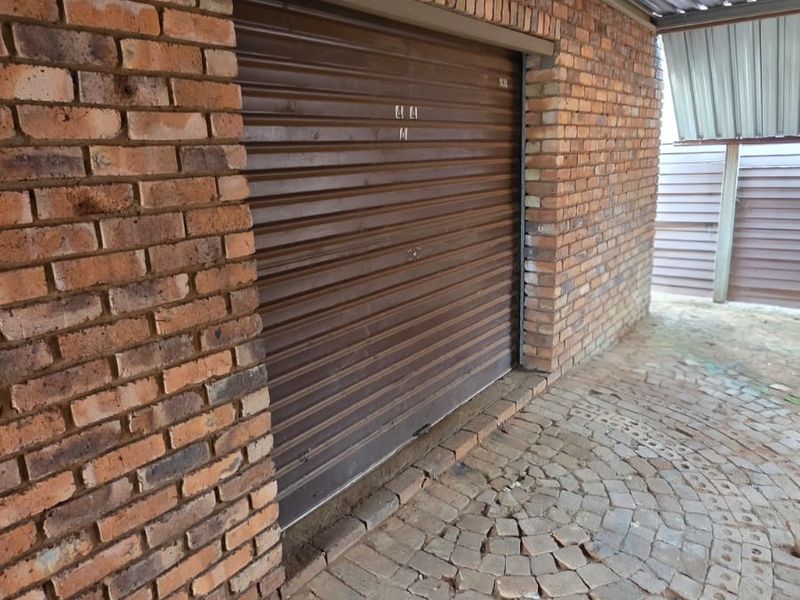 Beautiful 5 Bedroom Family home on Offer! - Photo 3