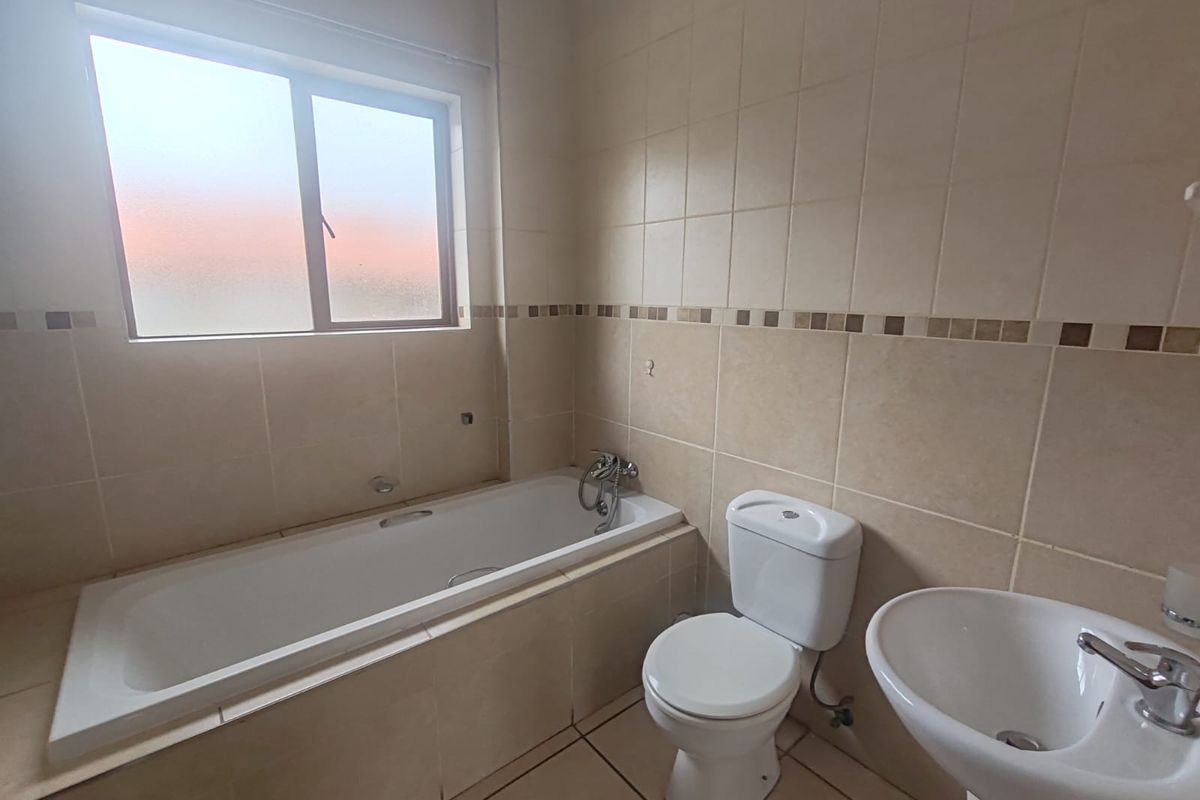 2 Bedroom Apartment to Rent i Kenlaf - Photo 4